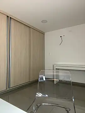 Curlyierr Adlı Modelin Canlı XXX Sohbeti