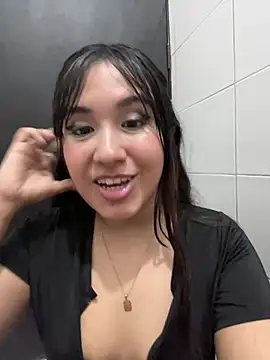 XXX chat uživo modela Samantthaescobar