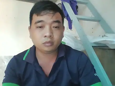 Chat XXX ao vivo de Palatable69-VN