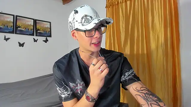 Vlad__night's Live XXX Chat