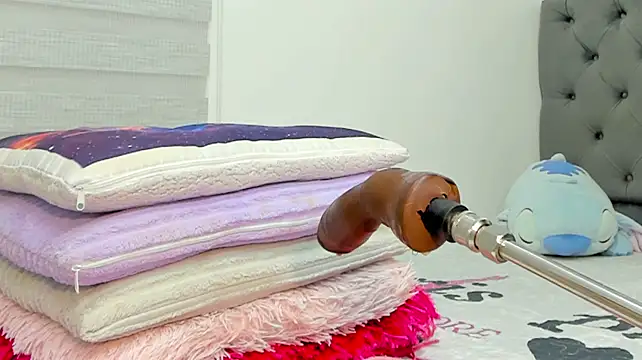 Elizabeth_18_ Adlı Modelin Canlı XXX Sohbeti