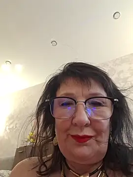 LaliaMia Chat XXX in diretta