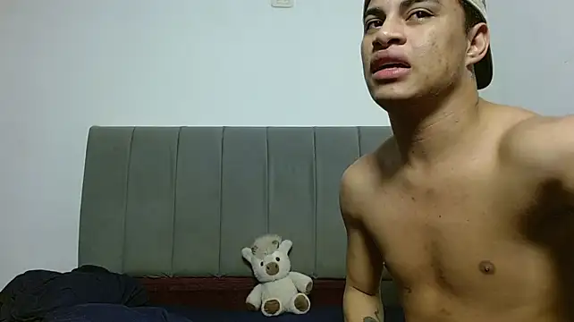 Jose_And_Daniel Chat XXX in diretta