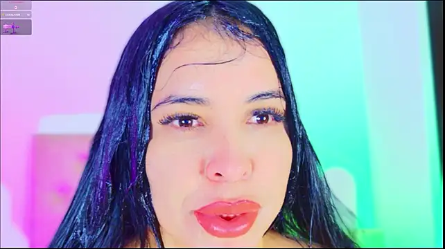 Chatroom XXX en direct de CharlootteEvans