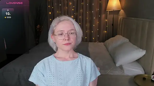 XXX chat uživo modela HottoKori