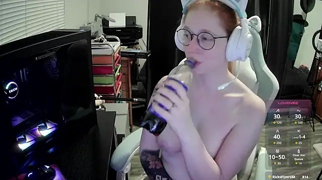 LilyFoxxx 라이브 XXX 채팅