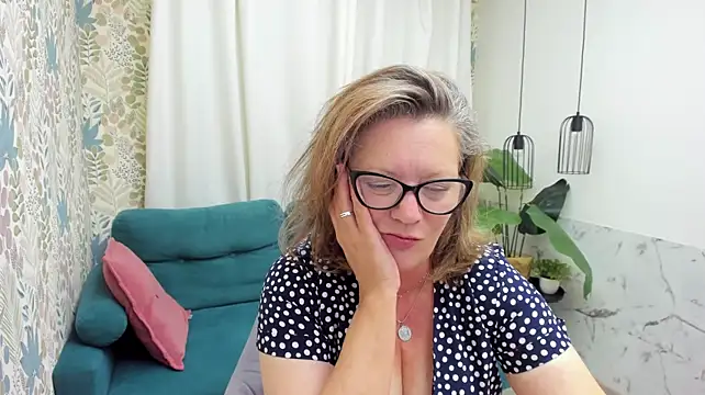 Chat +18 de LeaPure ao vivo