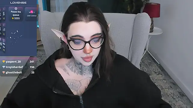 Chat +18 de Dixi_Pixi_ ao vivo