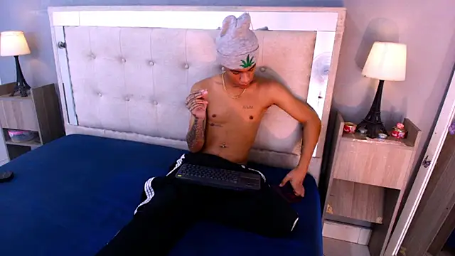 Chat XXX en directo de _Thiago12
