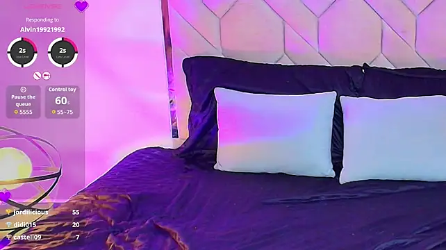 megganswift_ – Naživo XXX chat