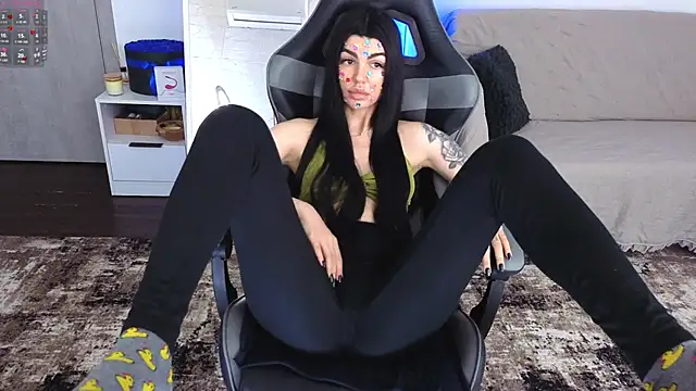 AnacondaOnn Adlı Modelin Canlı XXX Sohbeti