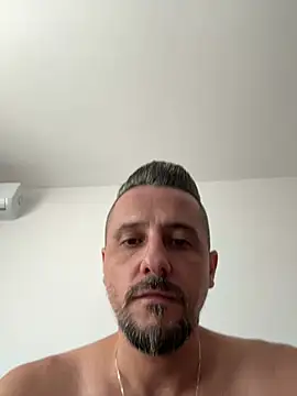 InsaneMattt Chat XXX in diretta