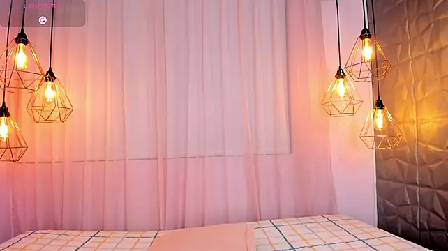 Magic_amberr Adlı Modelin Canlı XXX Sohbeti