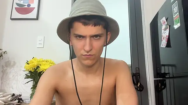 Živý XXX chat Adrian_Coles