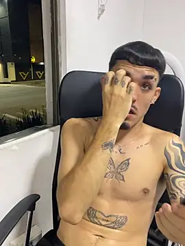 NikoStone_ Chat XXX in diretta