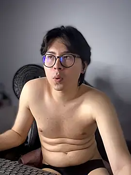 _Tommy_7 Live XXX Chat