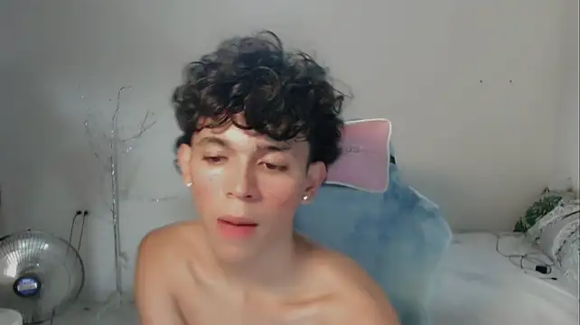 FUNNY_DICK_ élő XXX-chatje