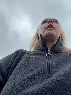 Chat XXX ao vivo de MerlinDave