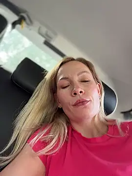 LavenderHot's Live XXX Chat