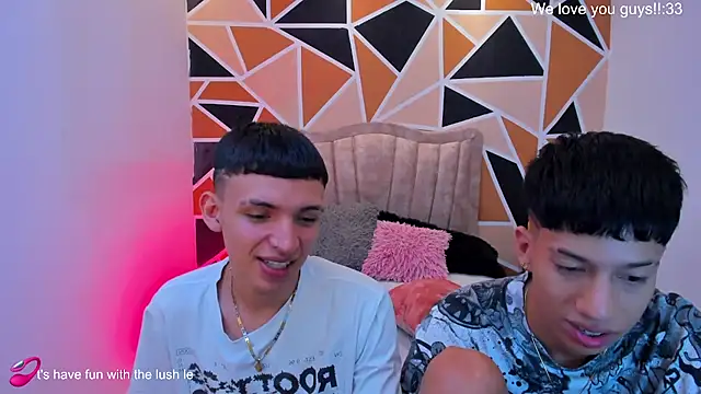 Juan_Nd_Steven Live XXX-Chat