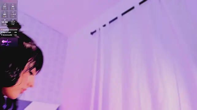 Chat +18 de Lily_StClair ao vivo