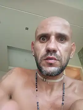 Show modela Ozzypolo na web-kameri
