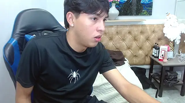 StiwenTwink's Live XXX Chat