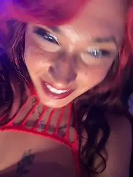 Phoenix_May XXX чат на живо