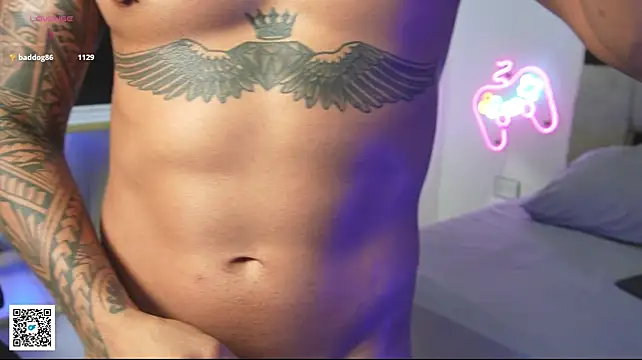 Czat XXX na żywo – aaron_bolt