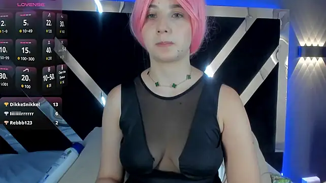 EmmaDuvall 现场XXX聊天