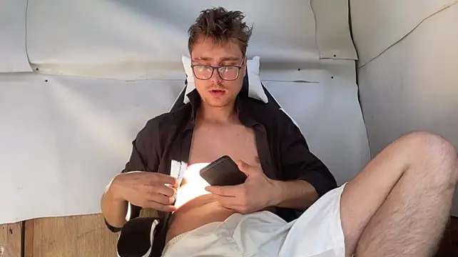 HotGentleman_3003 webcam show
