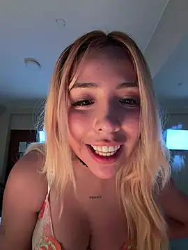 Sofy_Softttn Live XXX chat