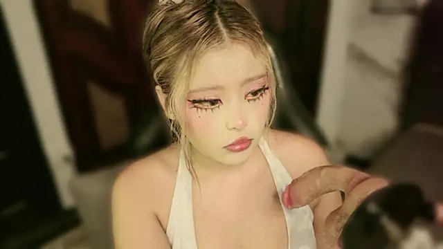 Teen_sofia_ Adlı Modelin Canlı XXX Sohbeti