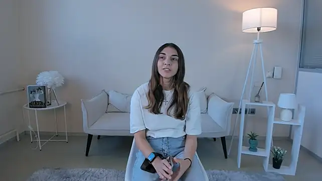 PilarKole Adlı Modelin Canlı XXX Sohbeti