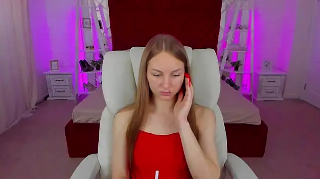 Chat +18 de MilaAddams ao vivo