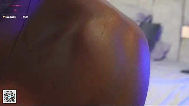 aaron_bolt 现场XXX聊天