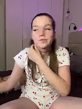 Chatroom XXX en direct de PeachCheeks_