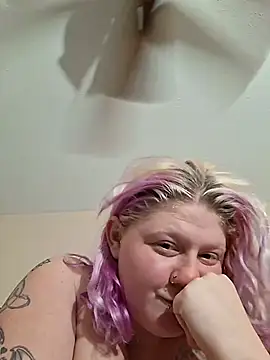Chatroom XXX en direct de stormylove99