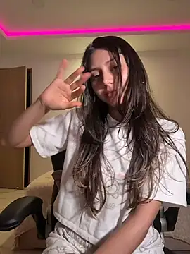 MissBecka_ Adlı Modelin Canlı XXX Sohbeti