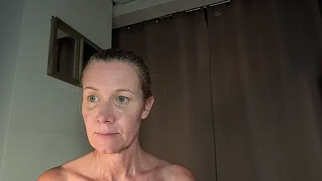 Chat XXX en directo de Lola_Belgium