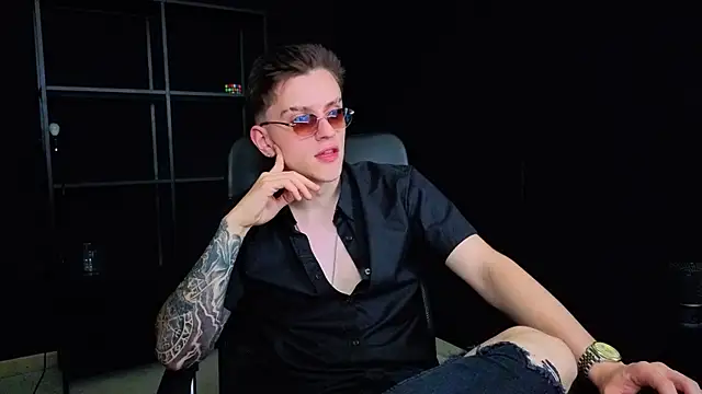 FelixStarkk Chat XXX live