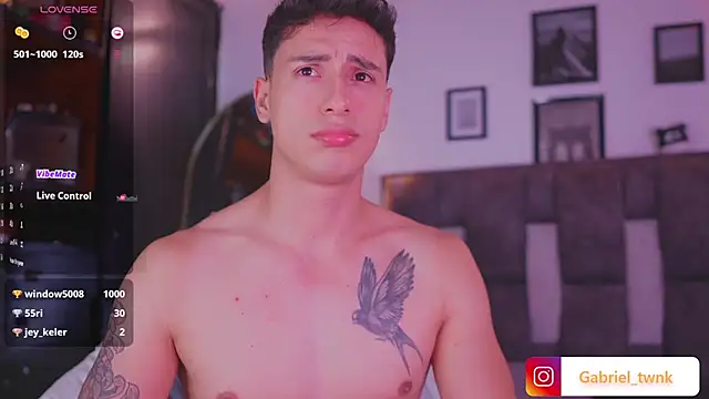 دردشة I_Gabriel الجنسية المباشرة