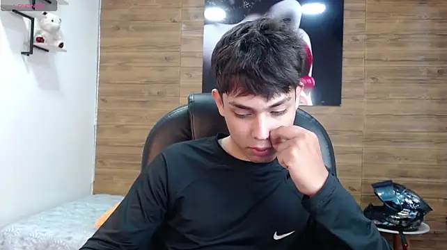 Chat XXX Live ivan_cooper