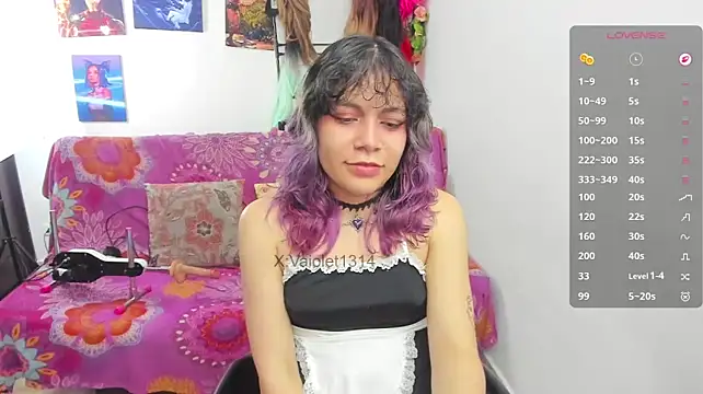 VaioletUwU's Live XXX Chat
