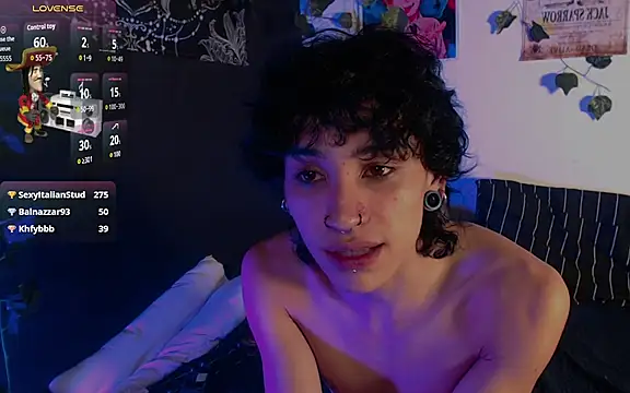 Онлайн чат XXX JohnnyJones_