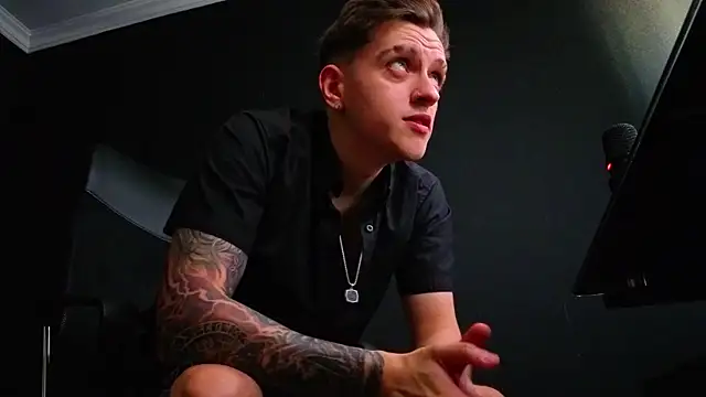 FelixStarkk Chat XXX live