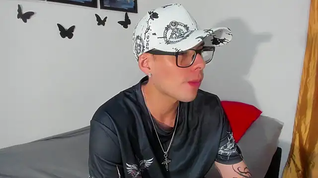 Chatroom XXX en direct de Vlad__night