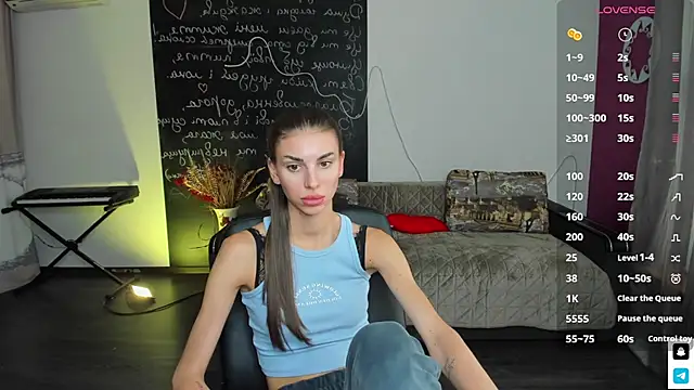 GracefulDoll – Naživo XXX chat