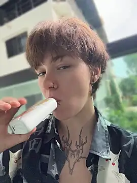 XXX chat uživo modela IceMur
