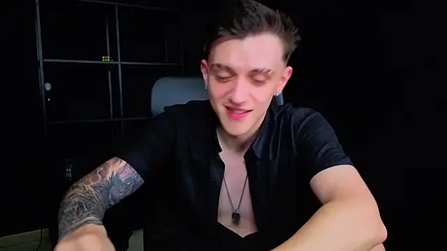 FelixStarkk Live XXX Chat